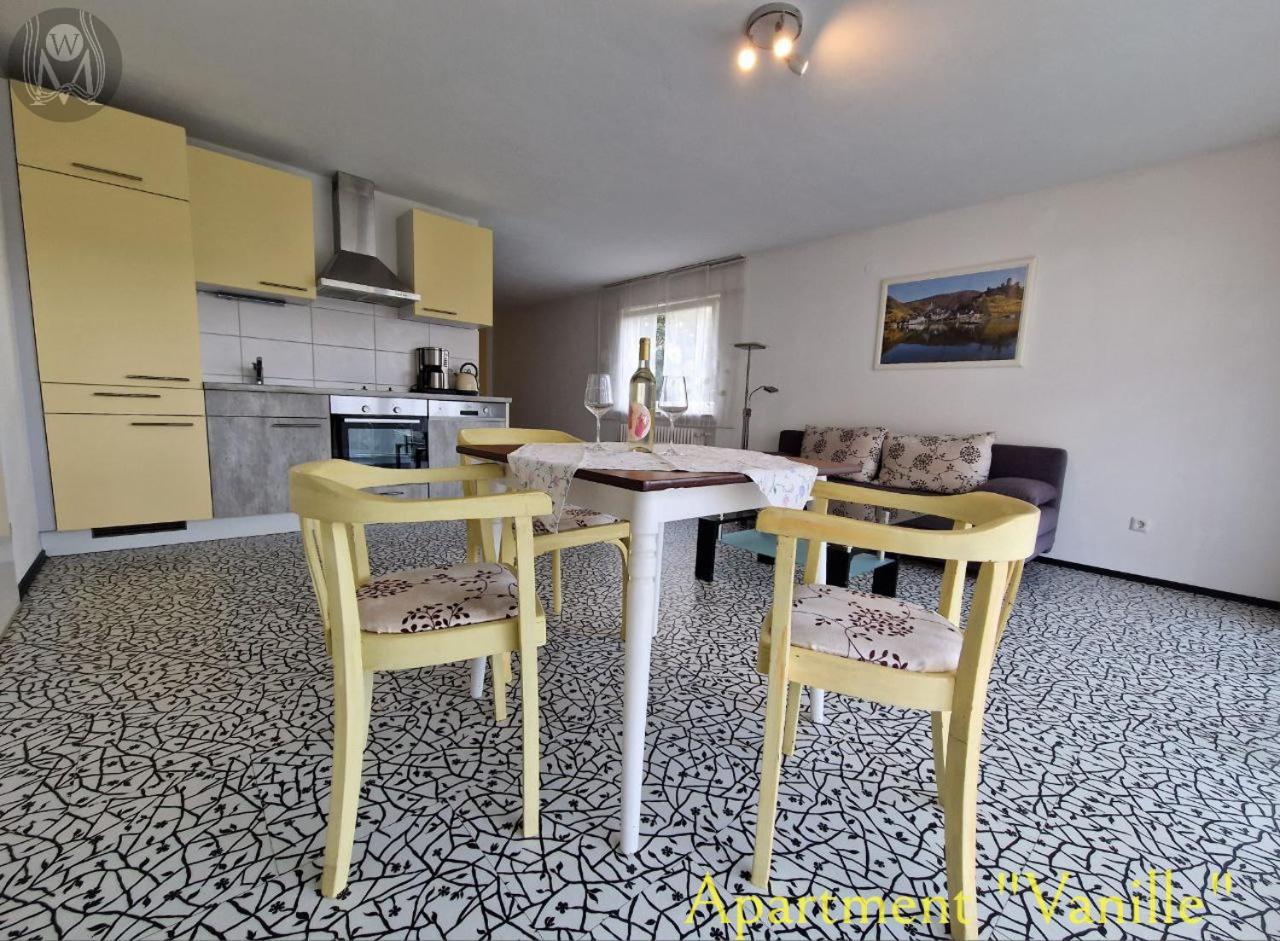 Weingut Im Moselkrampen Apartment Ellenz-Poltersdorf Ngoại thất bức ảnh
