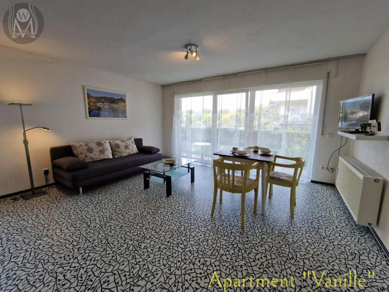 Weingut Im Moselkrampen Apartment Ellenz-Poltersdorf Ngoại thất bức ảnh